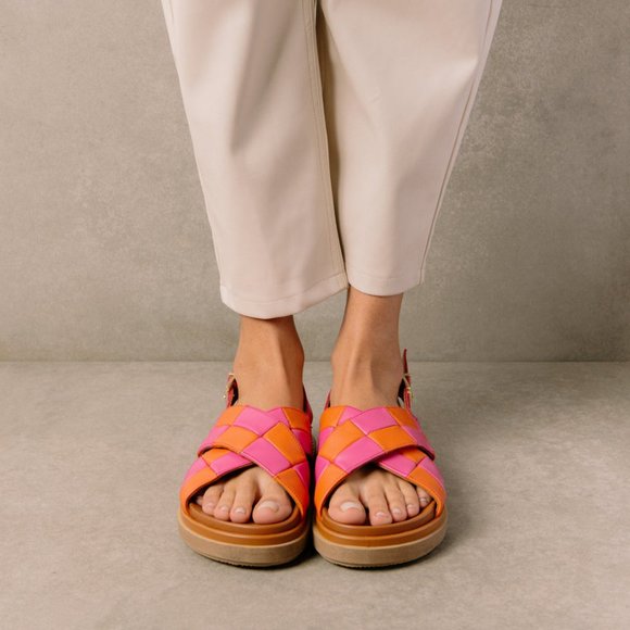 ALOHAS | Marshmallow Scacchi Sandals | Women's 39 - Picture 8 of 14